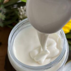 علت سفید شدن عسل / سفید شدن عسل نشانه چیست؟